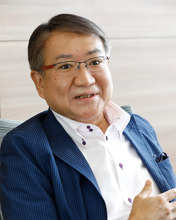 「モチベーションを高めて一人一人の能力を引き出すことが、企業を強くするためには必要」(長坂社長)