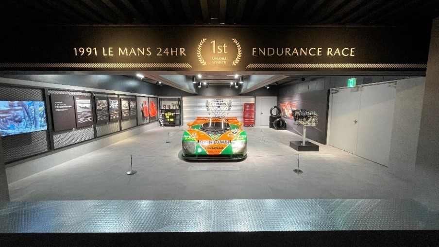 ル・マン24時間レースで1991年に総合優勝した「787B」(筆者撮影)