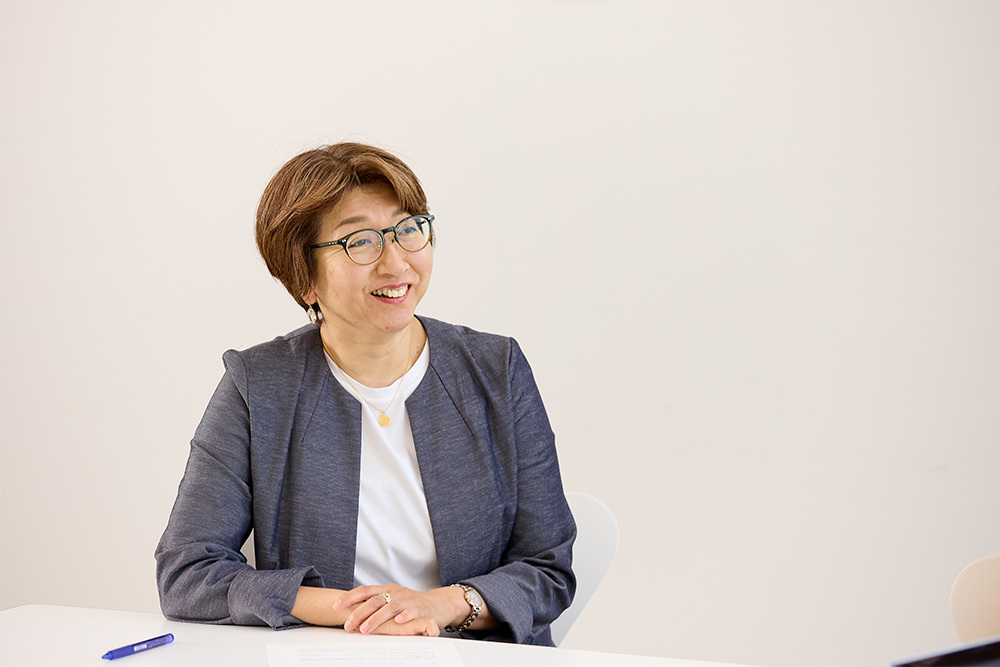 国立新美術館 真住貴子氏