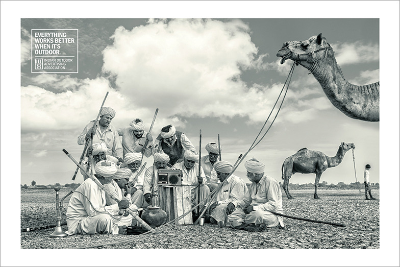 プリントクラフト部門ゴールド / インド屋外広告協会「Radio Works Best in Outdoor」(タプルート電通制作/インド)