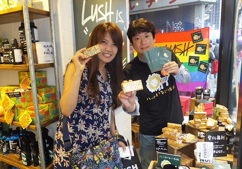 筆者(左)と石川氏