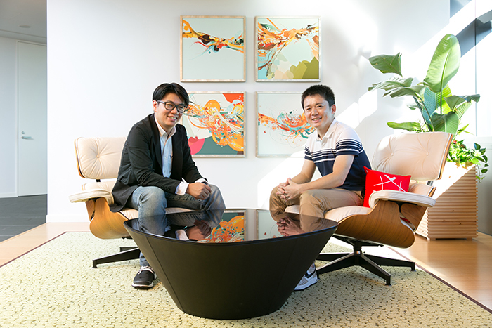 (左から)安西敬介氏、鈴木良和氏