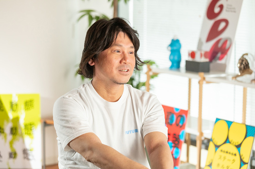 インタビューに答える小布施GO