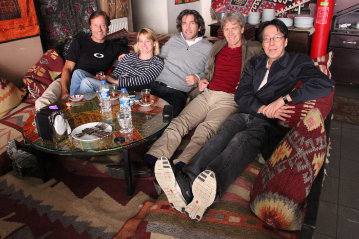 広告界のレジェンド、BBHのSir John Hegarty氏（右から2番目）と