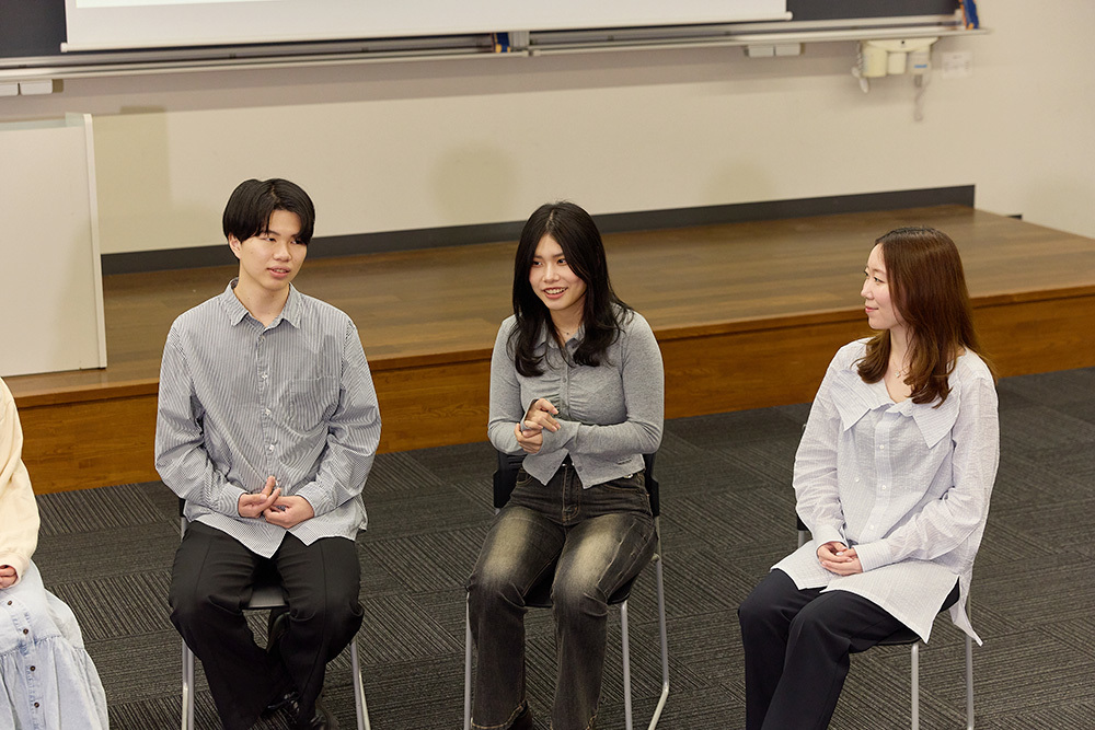 インタビューカット