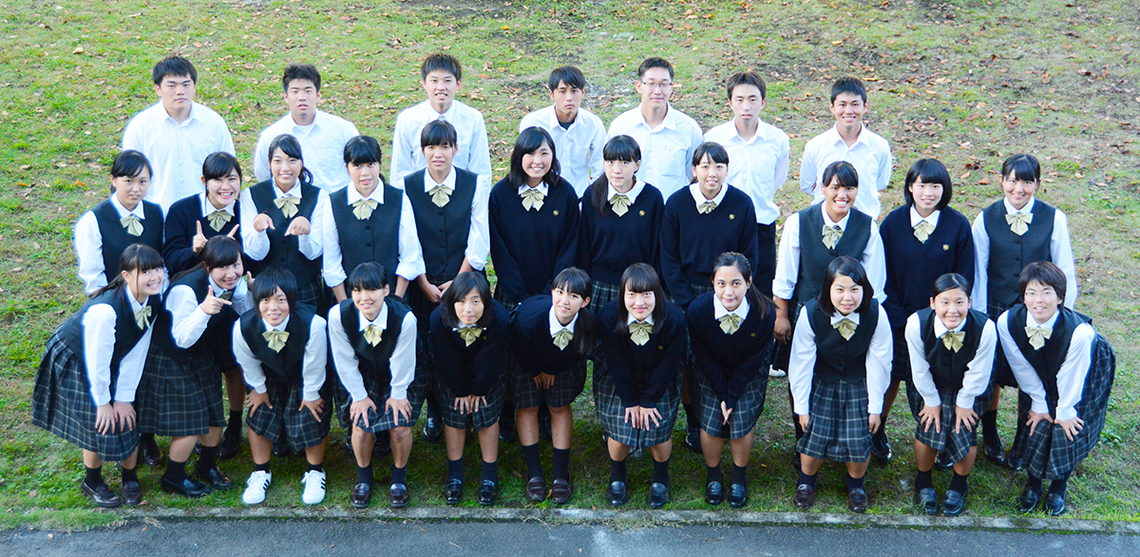小林秀峰高校の生徒たち