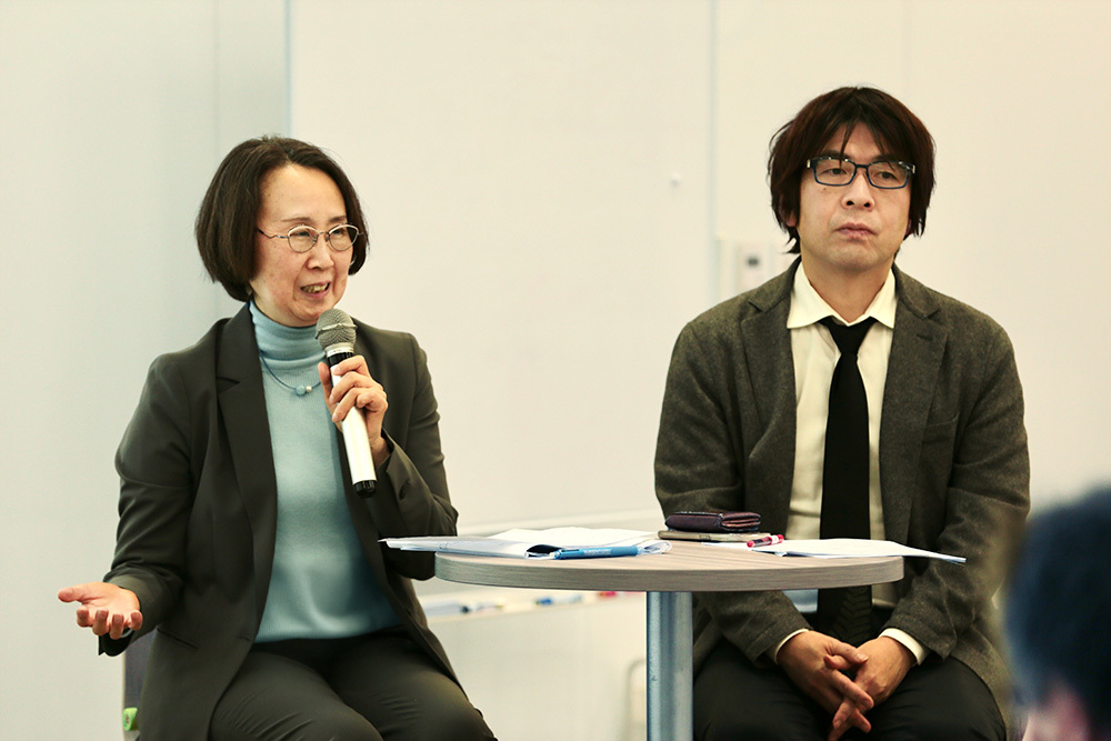 ディスカッションを行う長澤氏（左）と鈴木氏
