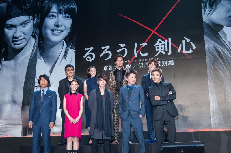 雨にも負けず、ファン1200人が参集 映画「るろうに剣心」完成披露イベント