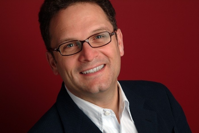 DDBワールドワイドの元会長でCCOだったBob Scarpelli氏