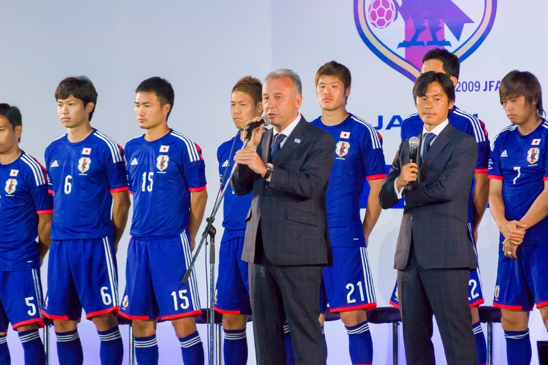 サッカー日本代表 7261人に見守られ、出陣！