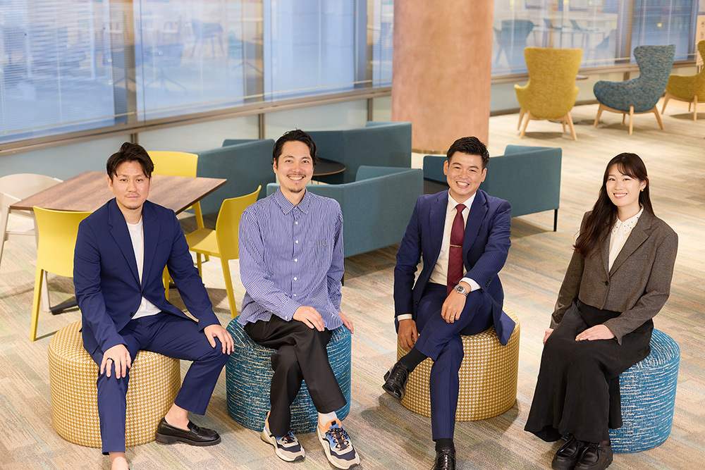 DDGC 小野寺氏、ABEMA 綾瀬氏、GumGum Japan 土居氏、DDGC 中村氏、