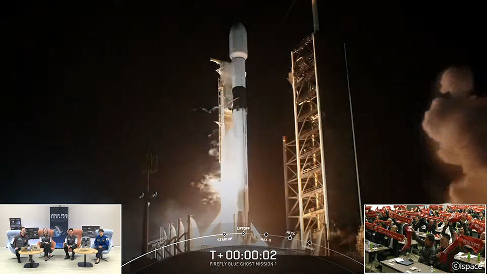 スペースXのファルコン9がRESILIENCEランダーを搭載してケネディ宇宙センターから打ち上げられる様子