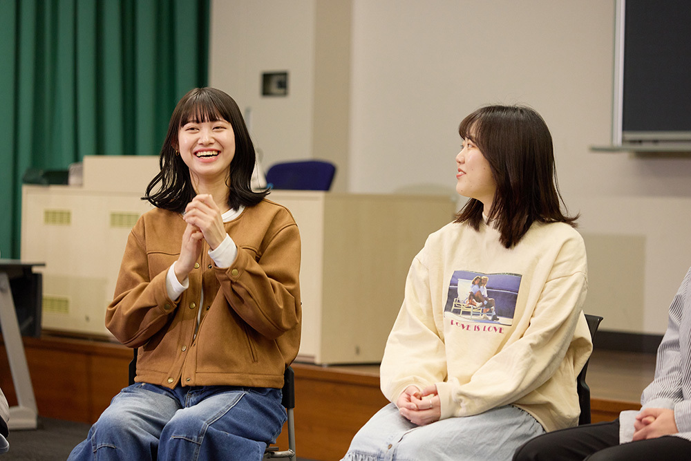 インタビューカット