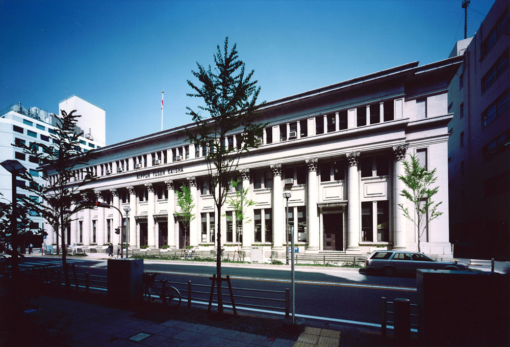 日本郵船歴史博物館は、横浜の景観を彩るルネサンス風コリント式列柱の建築物の中ある。(写真提供:日本郵船歴史博物館)(2023年4月1日から2026年10月までリニューアルのため休館)