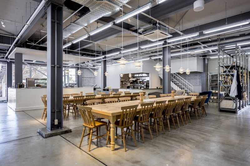 カフェ「気取らない、でもおいしい料理」がコンセプト