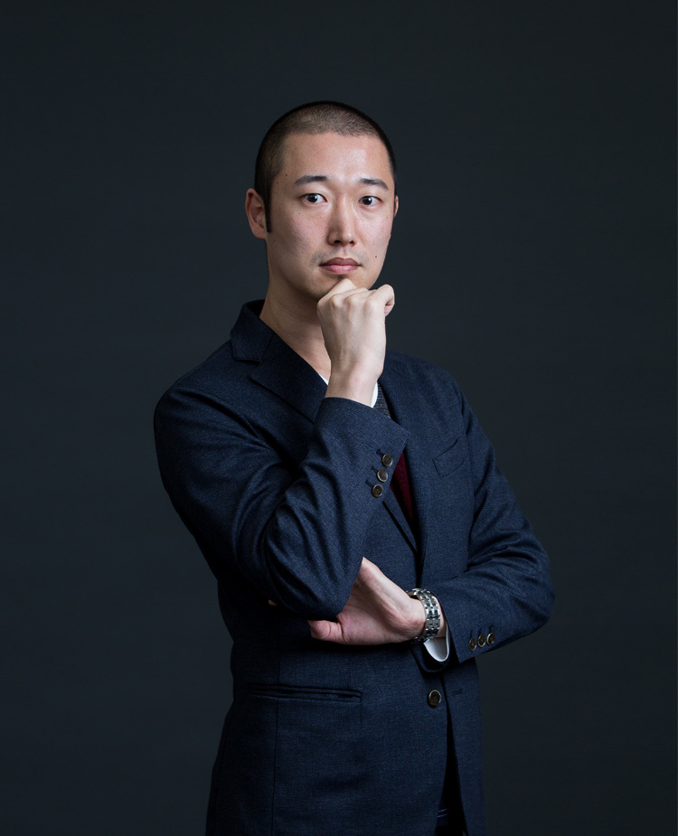 村瀬俊朗(むらせ・としお)氏: 早稲田大学商学部准教授。1997年に高校を卒業後、渡米。2011年、中央フロリダ大学で博士号取得(産業組織心理学)。ノースウェスタン大学およびジョージア工科大学で博士研究員(ポスドク)を務めた後、シカゴのルーズベルト大学で教壇に立つ。17年9月から現職。専門はリーダーシップとチームワークの研究。